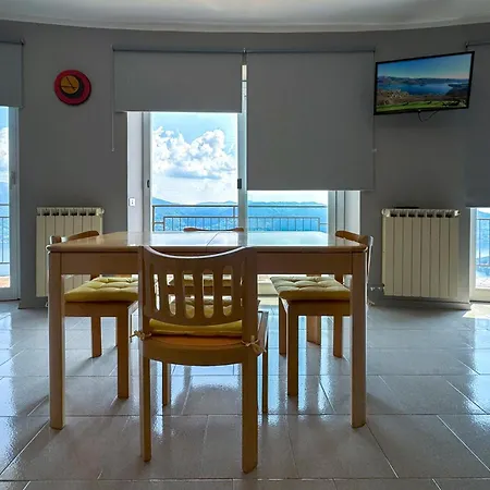 Alberti Con Vista Madonna Del Sasso