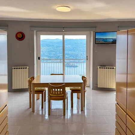 Alberti Con Vista Apartmán