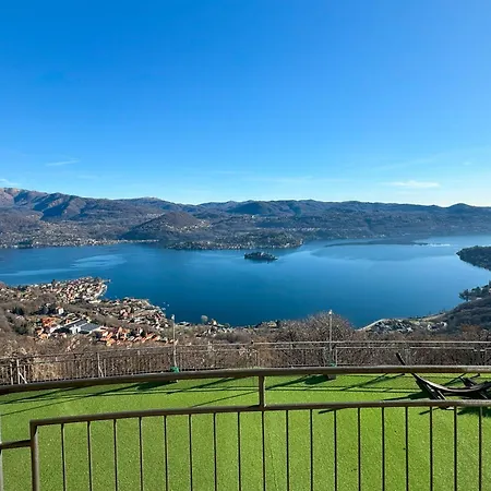 Alberti Con Vista Madonna Del Sasso