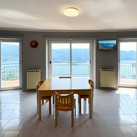Apartment Alberti Con Vista Madonna Del Sasso