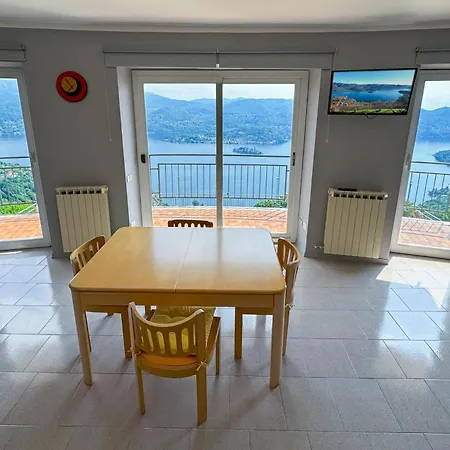 Alberti Con Vista Madonna Del Sasso