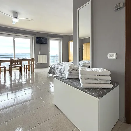 Apartament Alberti Con Vista *