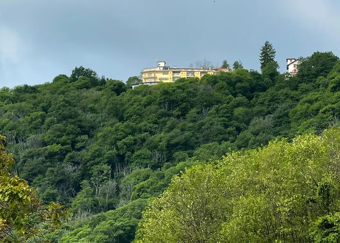 アパート Alberti Con Vista Madonna del Sasso